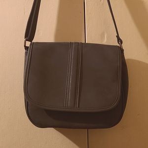 MIA and LUCA purse EUC